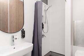 Haka House Queenstown Lakefront