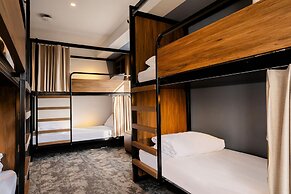 Haka House Queenstown Lakefront