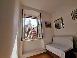 Malena Palace Experience