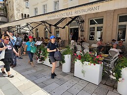 Malena Palace Experience