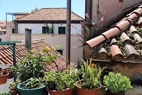 Malena Palace Experience