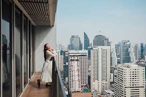 Column Bangkok Hotel