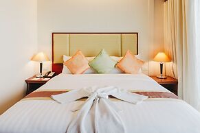 Column Bangkok Hotel