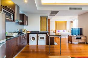 Column Bangkok Hotel