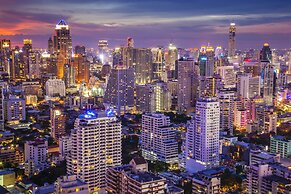 Column Bangkok Hotel