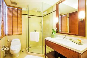 Column Bangkok Hotel