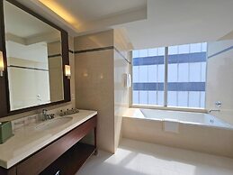 Column Bangkok Hotel