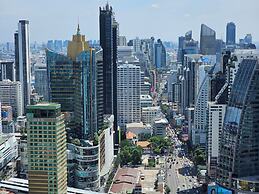 Column Bangkok Hotel