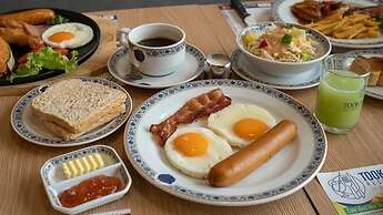 Column Bangkok Hotel