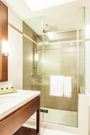 Column Bangkok Hotel