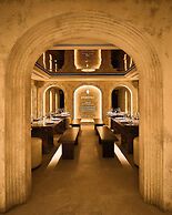 Column Bangkok Hotel