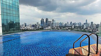 Column Bangkok Hotel