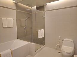 Column Bangkok Hotel