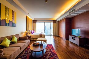 Column Bangkok Hotel