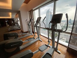 Column Bangkok Hotel