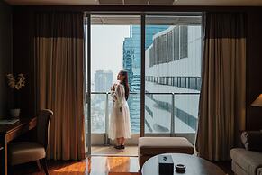 Column Bangkok Hotel