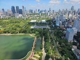 Column Bangkok Hotel