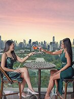 Column Bangkok Hotel