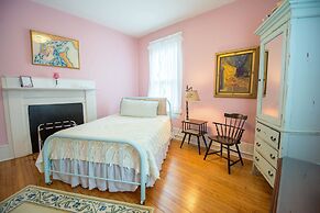 Dailey Renewal Retreat Bed & Breakfast