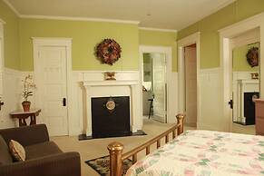 Dailey Renewal Retreat Bed & Breakfast