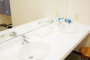 Hiroshima Peace Hotel - Hostel