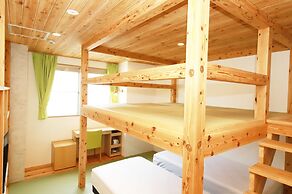 Hiroshima Peace Hotel - Hostel