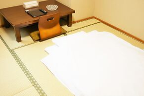 Hiroshima Peace Hotel - Hostel