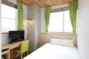 Hiroshima Peace Hotel - Hostel