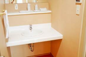 Hiroshima Peace Hotel - Hostel