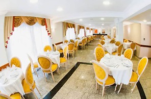 Hotel del Rey By Poty