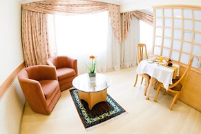 Hotel del Rey By Poty