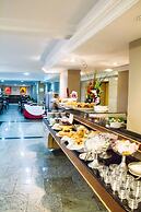 Hotel del Rey By Poty