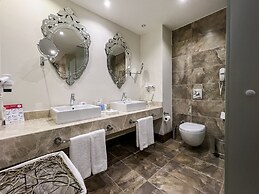 Kaya Izmir Thermal And Convention