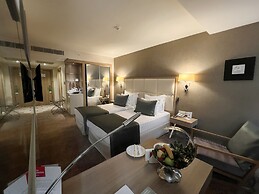 Kaya Izmir Thermal And Convention