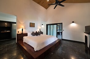 Vedana Lagoon Resort and Spa