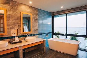 Vedana Lagoon Resort and Spa