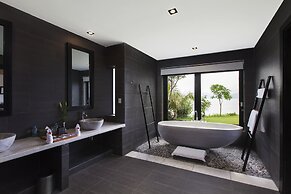 Vedana Lagoon Resort and Spa