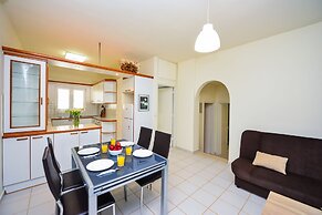 Golden Dream Apartments