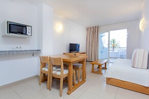 Apartamentos Mar y Playa