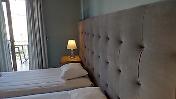 California Beach Hotel - Adults only