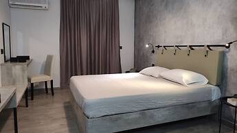 California Beach Hotel - Adults only