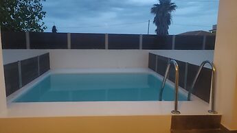 California Beach Hotel - Adults only