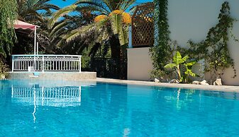 California Beach Hotel - Adults only