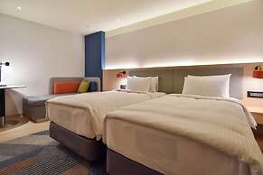 Holiday Inn Express Taipei Train Station by IHG