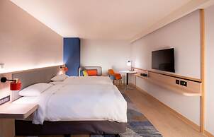 Holiday Inn Express Taipei Train Station by IHG