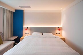 Holiday Inn Express Taipei Train Station by IHG