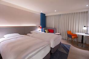 Holiday Inn Express Taipei Train Station by IHG