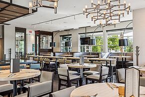 Sandman Hotel & Suites Calgary South