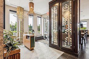 Sandman Hotel & Suites Calgary South