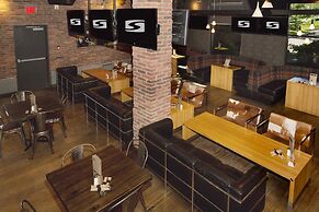 Sandman Hotel & Suites Calgary South